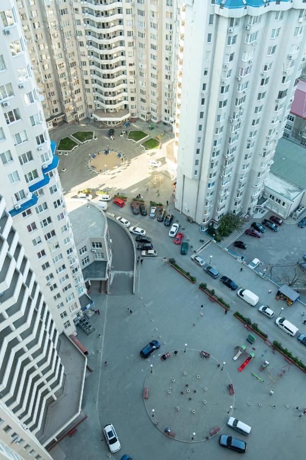 White Attic Apartment Odessa Exteriör bild